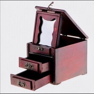 🗝 Secret Hideaway Jewelry box